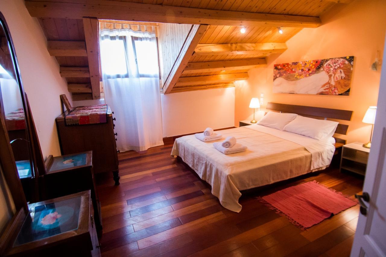 Attic Flat At San Giacomo Square-Corfu Town Apartment Exterior photo
